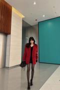 井迪儿绛～韩版性感与众不同版型正立体坑条宽松红色西服外套