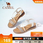 骆驼女鞋夏季气质柔软一字带水钻露趾时装坡跟罗马凉鞋女