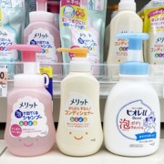 日本花王专用儿童泡沫洗发水无硅油顺滑天然植物护发素沐浴露套装