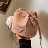 今年流行春夏粉色包包女士2024链条斜挎包小包时尚单肩水桶包
