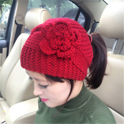 女士遮白发花朵帽子遮前额，头顶宽边毛线，半帽发箍头饰红色女式冬冒