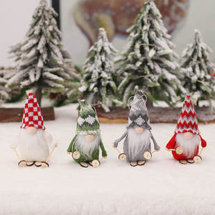 铭冠圣诞跨境卡通针织布，滑雪无脸娃娃，木质公仔挂件圣诞树配件