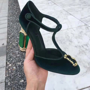 2023绿色款t带水钻跟女鞋，绿色宝石字母装饰高跟鞋复古丝绒女鞋