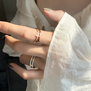 日韩双层玫瑰金戒指女式时尚个性，气质小众轻奢精致高级感钛钢饰品
