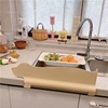 厨房水槽挡水板洗菜盆洗碗水池浴室防溅水，板硅胶吸盘式可爱挡水条