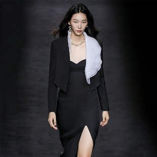 MAGGIE MA设计师款黑白拼接荷叶边叠层领设计知性优雅短款西装
