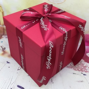 红色正方形盒超大号圣诞装饰商场堆头拍摄道具盒生日礼物套盒