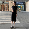 黑色连衣裙女夏设计感2024年赫本风小黑裙收腰显瘦法式开叉裙
