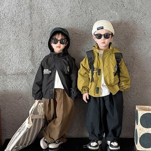 韩系男女童2023秋季韩系字母，服贴标连帽，上衣秋天外套洋气时髦