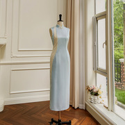 改良版立领无袖撞色旗袍女蓝色，优雅长款修身聚会礼服连衣裙高级感