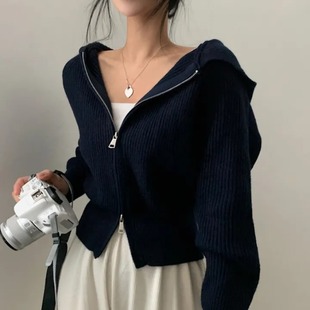 韩国chic秋季法式减龄设计感双拉链连帽针织开衫修身短款毛衣外套