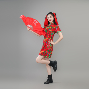 国潮中国风改良演出旗袍，短款东北大花布，修身走秀二手玫瑰旗袍
