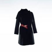 白领秋冬女士黑色纯羊绒围巾领配红皮腰带暗门襟中大衣QC21-921