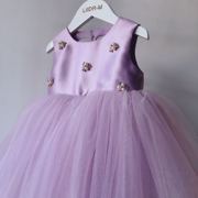 女童周岁小礼服淡紫色蓬蓬连衣裙后背挖桃心珍珠装饰儿童连衣裙
