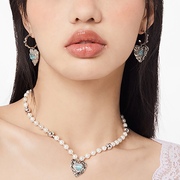 金属褶皱爱心珍珠项链时尚高级设计感蓝色心形宝石卫衣链毛衣链