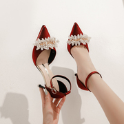 一字扣带珍珠水钻酒红色凉鞋，女2024年夏季性感法式细跟高跟鞋