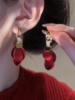 小众气质红色磨砂花瓣耳环，女轻奢高级感时尚，优雅耳坠银针精致耳饰