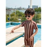 2023ios夏季儿童男女宝防晒泳裤1-3-6岁儿童棕色条纹泳衣游