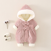秋冬季婴儿粉色连体衣服满月棉服百天加厚加绒宝宝冬装0一3个月6