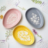 日式ZAKKA花卉蛋形陶瓷盘 少女森系甜品蛋糕碟 釉下彩雕花水果盘