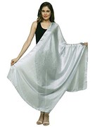 欧美简约风格时尚女士纯色遮阳围巾外出白色丝巾长方形防晒长披肩