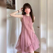 韩系风格穿搭小个子显高欧根纱网纱裙粉色无袖a字连衣裙子女夏季