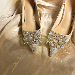 婚鞋秀禾婚纱两穿水晶鞋，新娘鞋女香槟色高跟鞋不累脚，水钻尖头单鞋