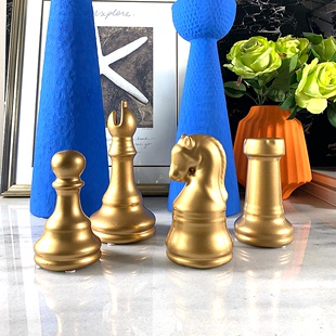 新古典后现代陶瓷哑金哑黄黑白国际象棋子摆件家居书房桌面装饰品