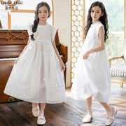 中大女童白色连衣裙2024洋气，镂空花边公主裙，女孩裙子夏季长裙