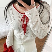 24春季韩系风白色镂空收腰针织衫红色边系带圆领薄款开衫甜美风开