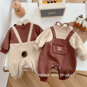 婴儿超萌连体衣0-2岁冬季韩国童装男宝宝，抓绒假两件小熊爬服加厚