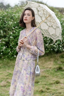 印象派花园定制提花纯棉料紫色系印花短款小衫加高腰伞裙复古套装