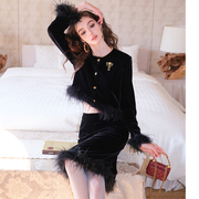MIUCO优雅复古小香黑色丝绒短外套+华丽羽毛短裙套装