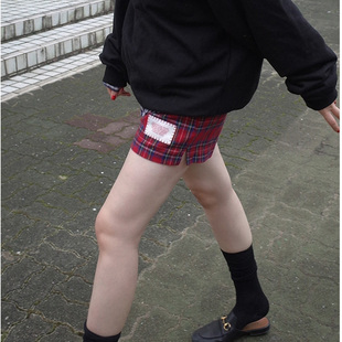 uniquesei2021韩国高腰宽松直筒，呢料红色格子休闲短裤