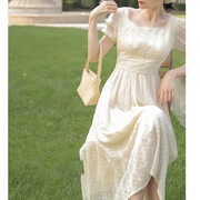 2023女装法式白色连衣裙，夏季短袖小众，设计感气质级衣服裙子