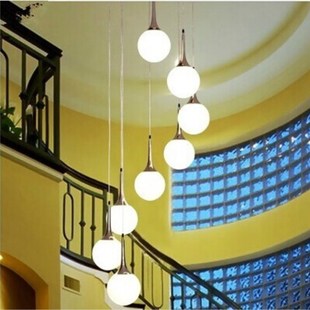 楼梯吊灯现代简约led复式楼长，吊灯别墅创意圆球餐厅灯客厅灯旋转