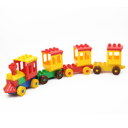 大颗粒积木玩具零件儿童男孩子，女孩益智拼装卡通火车拖车配件散件