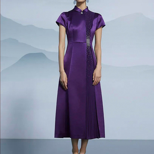 六l品牌女装，高端时尚气质，百搭深紫色连衣裙a1-17021