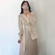 韩国chic小众气质V领交叉腰带装饰拼接设计假两件百褶连衣裙长裙