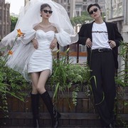 影楼主题轻婚纱2022白色，抹胸包臀短裙户外情侣，摄影旅街拍照礼服装