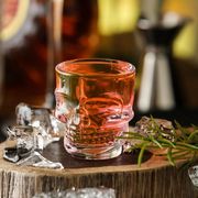 威士忌骷髅头酒杯玻璃立体酒杯创意个性红酒小酒白酒杯