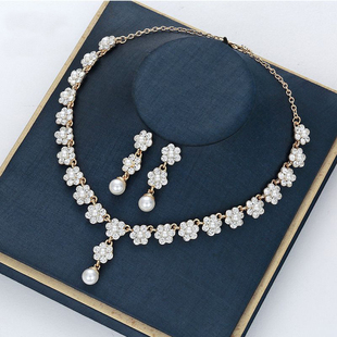 原创设计瑞丽欧美婚礼金色珍珠，项链耳环首饰套装创意新娘饰品