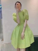欧洲站牛油果绿泡泡袖连衣裙女夏肌理感法式高端收腰修身蓬蓬裙子