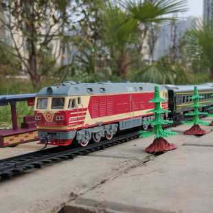 电动仿真小火车模型儿童玩具，男女孩益智拼装超长轨道东风4d花老虎