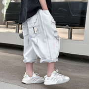 男童软牛仔裤白色夏季薄款2024儿童，夏装破洞七分裤男孩宽松裤