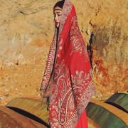 民族风云南丽江尼泊尔刺绣红色腰果围巾女旅游度假保暖长披肩防晒