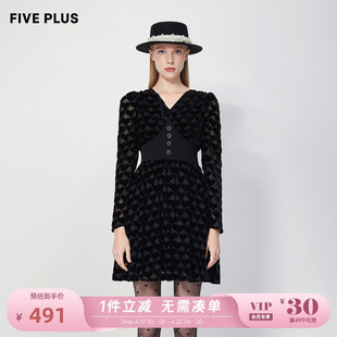 fiveplus复古收腰连衣裙，女长袖v领短裙子丝绒心形女冬装