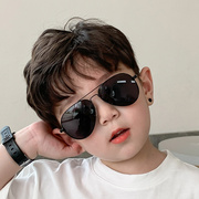 儿童墨镜男童2023时尚太阳镜，偏光防紫外线小男孩，海边拍照遮阳眼镜