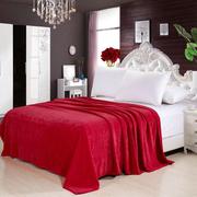 大红色法兰绒剪花红毛毯婚庆，结婚卧室法拉绒盖毯雕花纯色休闲毯