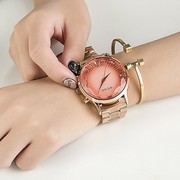 神钻石面大表盘手表，个性气质款潮流时尚香港guou古欧手表女